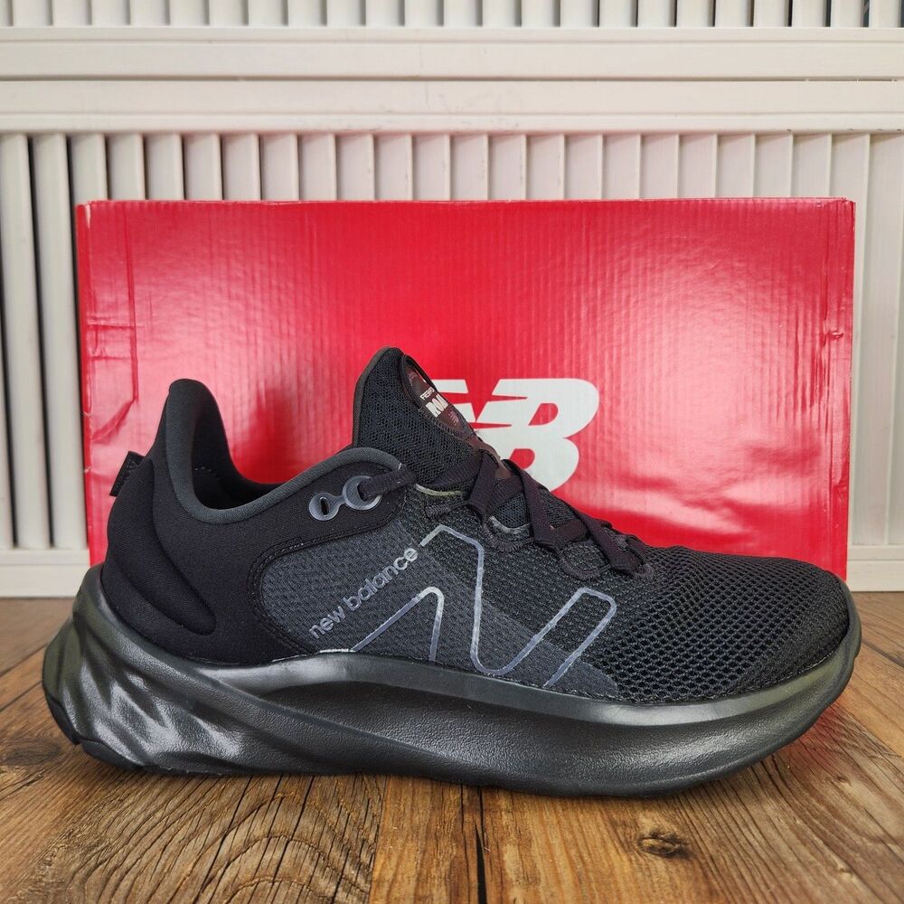 New Balance Men’s Black Athletic Running Shoes